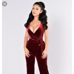Fashion nova jumpsuit